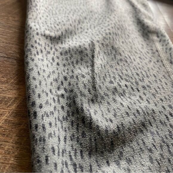 Lululemon Wunder Under Crop II Leggings Gray Dottie Dash 6 - Picture 11 of 12
